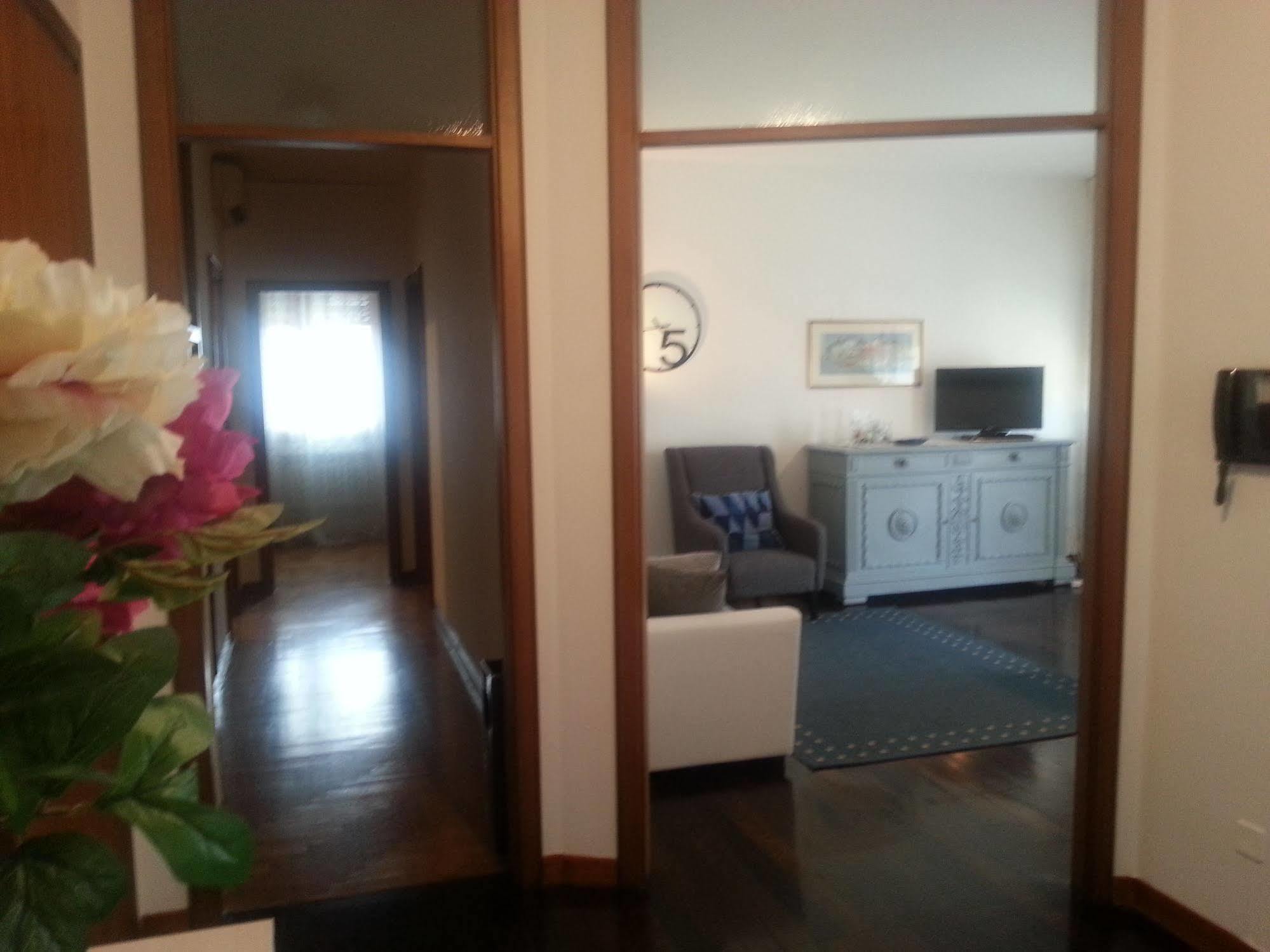 Appartamento Con 2 Camere E Garage Privato! Padua Exterior foto