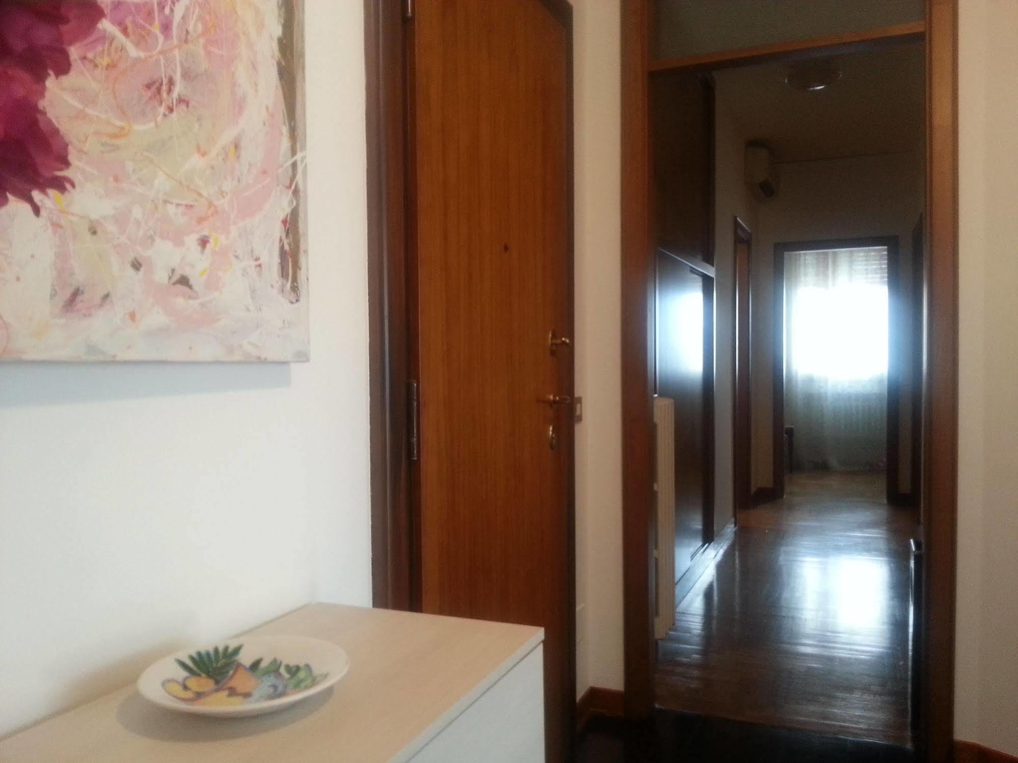 Appartamento Con 2 Camere E Garage Privato! Padua Exterior foto
